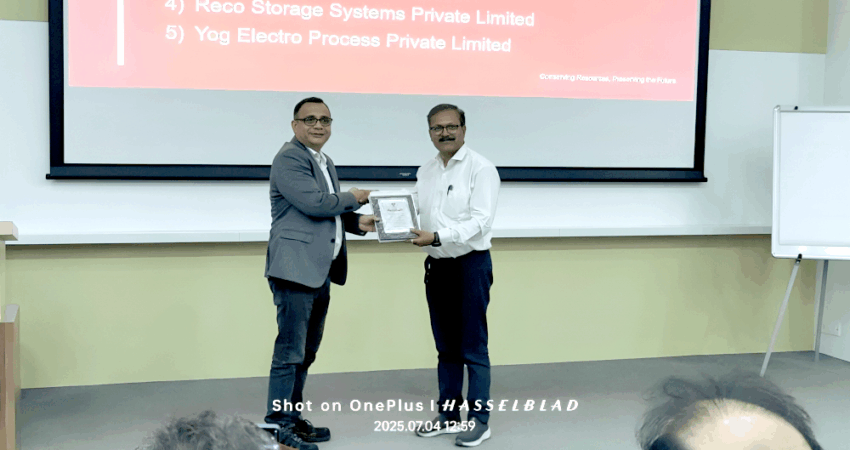 Managing Director of Yog Electro Process Pvt. Ltd. receiving ZED Silver Certification felicitation from Thermax representative.